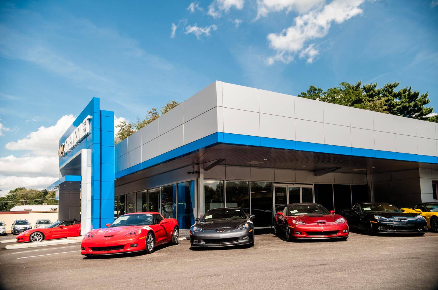 front view of finish metal work Sun Chevrolet